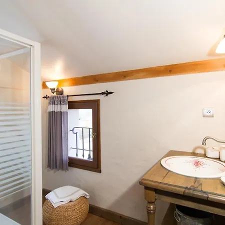 Au Couchant à - Piscine - Jardin - 3 - 8 Personnes - 5 Minutes Du Village Médiéval Casa de Férias Caylus