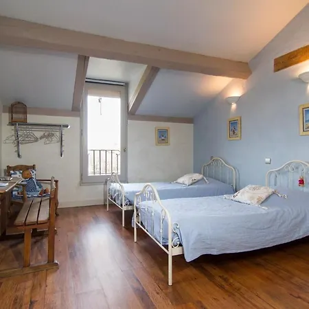 Du Levant Au Couchant - 2 Mitoyens A - Piscine - Jardin - 5 - 12 Personnes - 5 Minutes Du Village Medieval Holiday home *