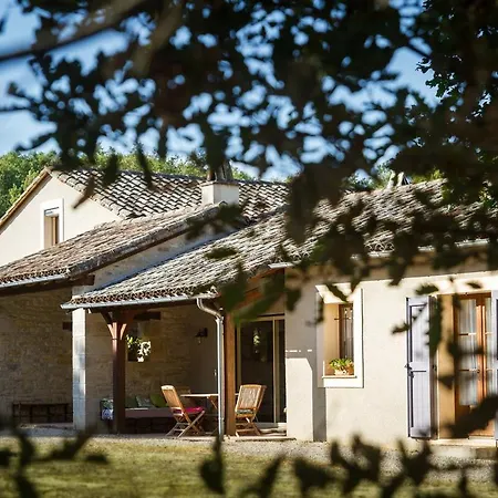 Casa de Férias Au Couchant à - Piscine - Jardin - 3 - 8 Personnes - 5 Minutes Du Village Médiéval *