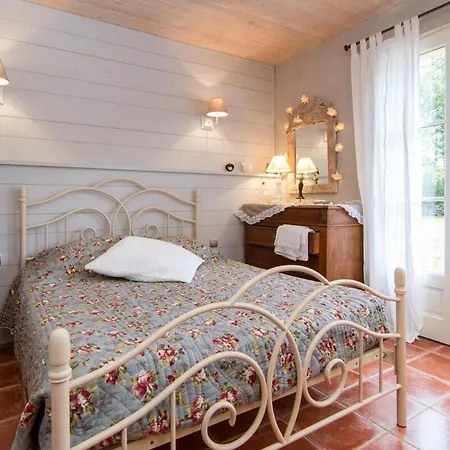 Du Levant Au Couchant - 2 Mitoyens A - Piscine - Jardin - 5 - 12 Personnes - 5 Minutes Du Village Medieval * Caylus