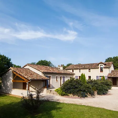 Au Couchant à - Piscine - Jardin - 3 - 8 Personnes - 5 Minutes Du Village Médiéval