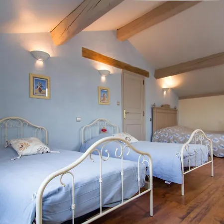 Casa de Férias Au Couchant à - Piscine - Jardin - 3 - 8 Personnes - 5 Minutes Du Village Médiéval *