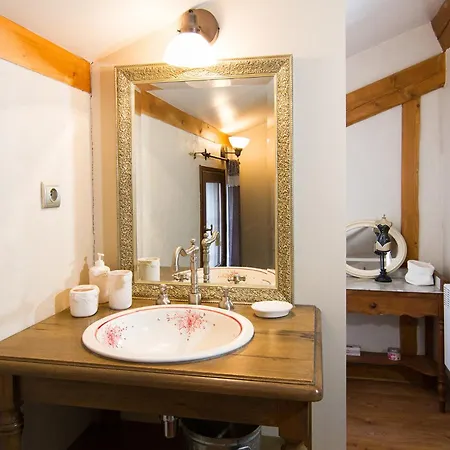 Casa de Férias Au Couchant à - Piscine - Jardin - 3 - 8 Personnes - 5 Minutes Du Village Médiéval