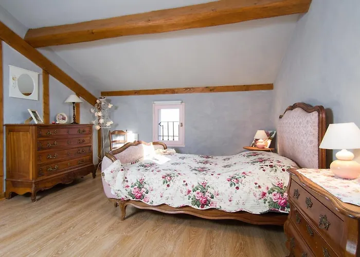 Du Levant Au Couchant - 2 Mitoyens à - Piscine - Jardin - 5 - 12 Personnes - 5 Minutes Du Village Médiéval * Caylus